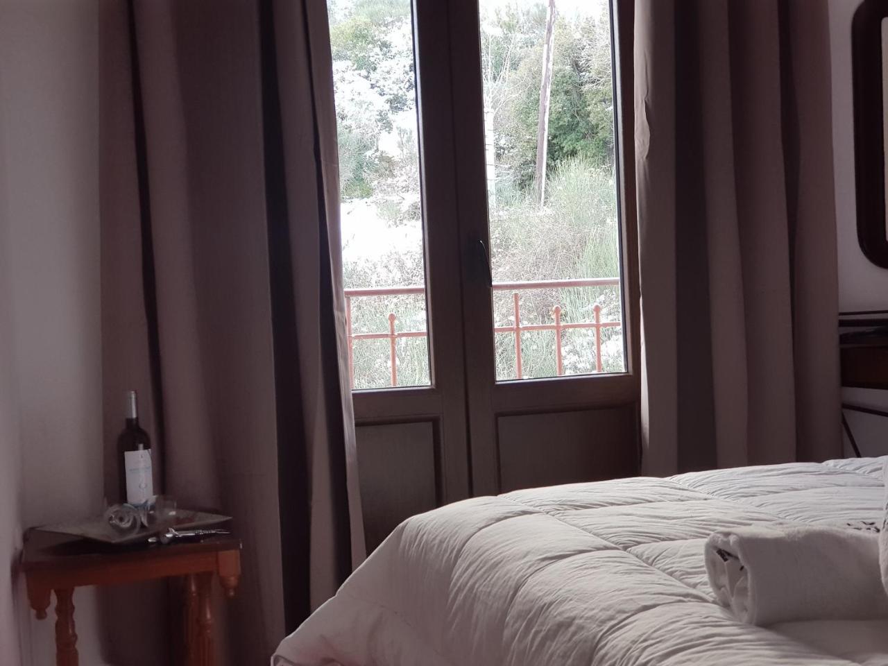 Petra & Elato Art Hotel Валтесинико Екстериор снимка