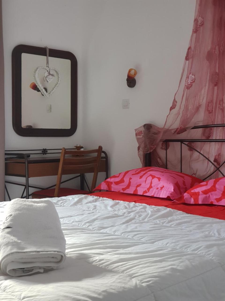 Petra & Elato Art Hotel Валтесинико Екстериор снимка