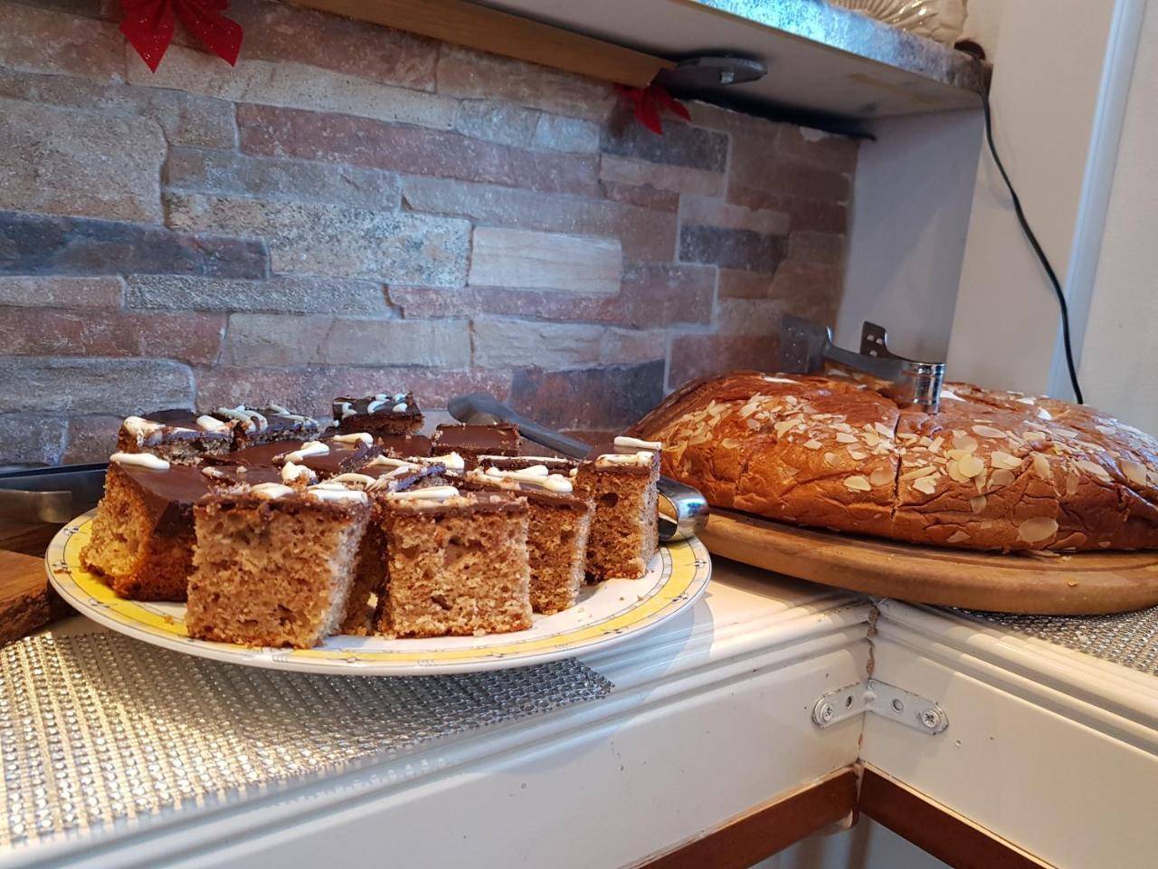 Petra & Elato Art Hotel Валтесинико Екстериор снимка