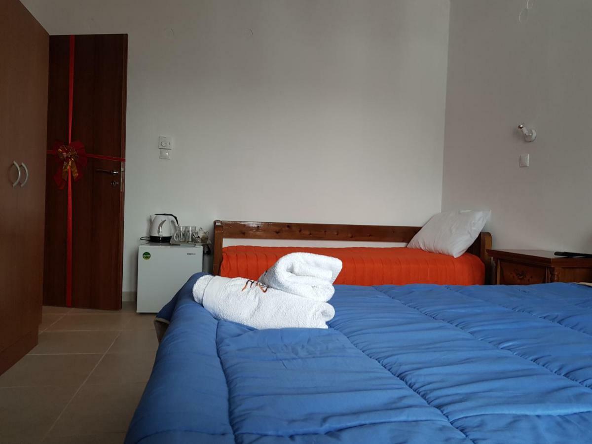Petra & Elato Art Hotel Валтесинико Екстериор снимка